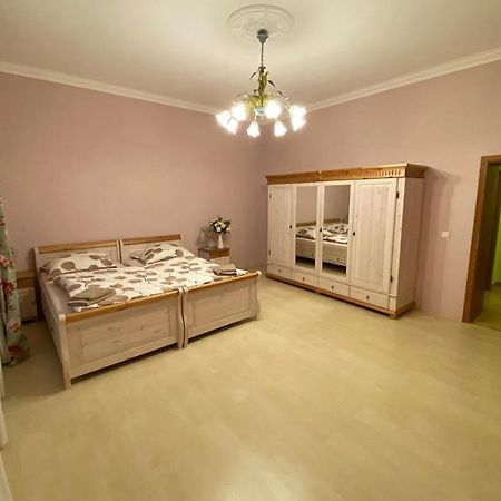 Apartment Green Forest Marianske Lazne Exterior photo